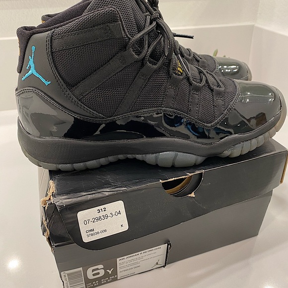 Air Jordan retro 11 (GS) - Picture 5 of 9